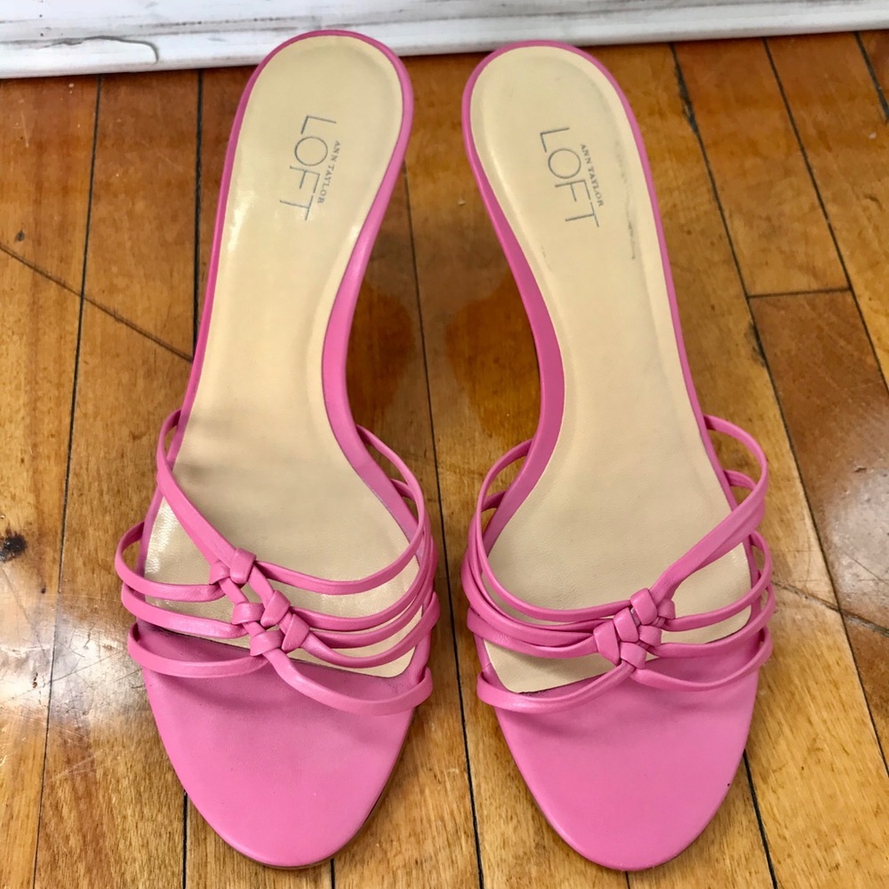 *Final Markdown* LOFT Barbie pink kitten heels